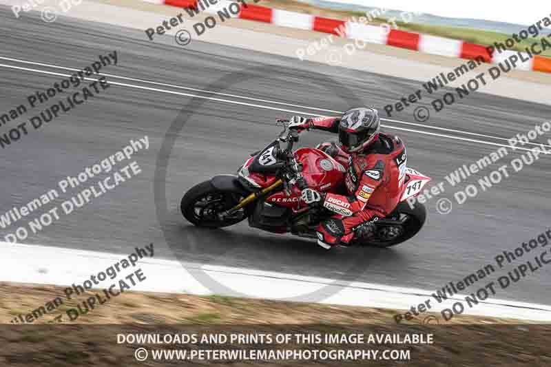 cadwell no limits trackday;cadwell park;cadwell park photographs;cadwell trackday photographs;enduro digital images;event digital images;eventdigitalimages;navarra;no limits trackdays;peter wileman photography;racing digital images;trackday digital images;trackday photos